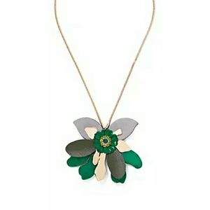 New York & Company Flower Pendant Necklace